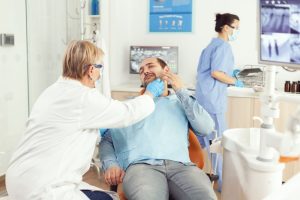 signs you should seek emergency dental care immediately